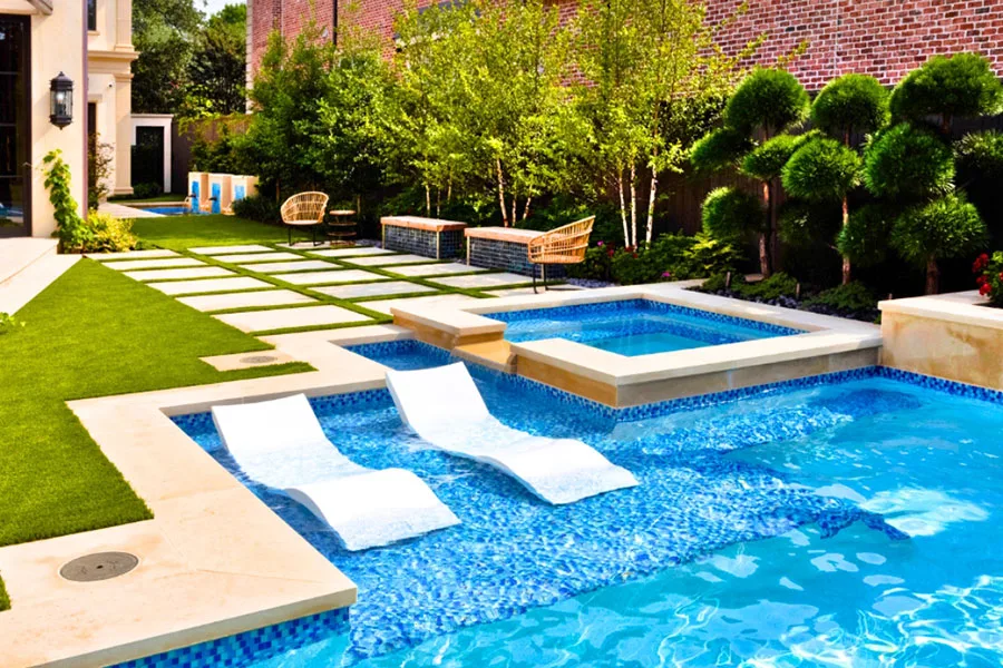 Advance Pools, INC.